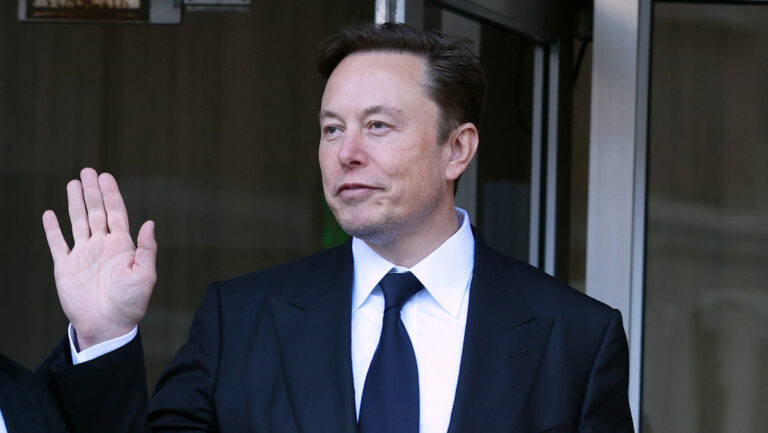 Elon Musk: «Los bancos se están derritiendo»