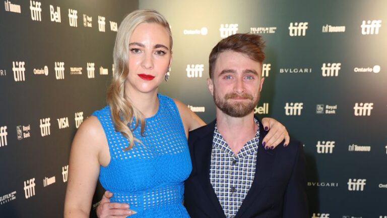 Daniel Radcliffe y su novia Erin Darke están esperando