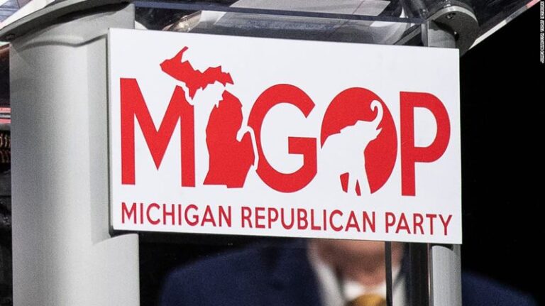El Partido Republicano de Michigan enfrenta una reacción violenta por un tuit que vincula la reforma de las armas con el Holocausto