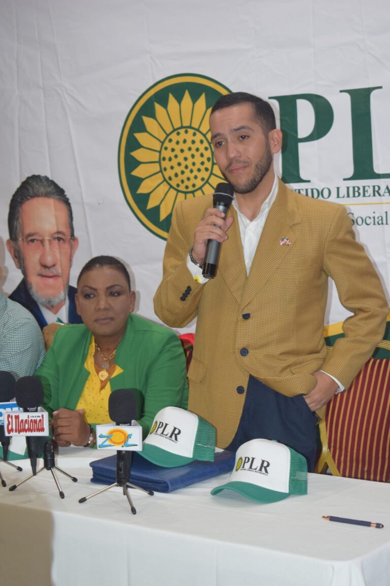 NY: Vicepresidente del PRL invita a continuar legado de Amable Aristy Castro