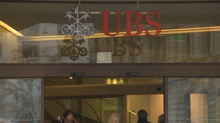 El mayor banco suizo rescata de emergencia al Credit Suisse