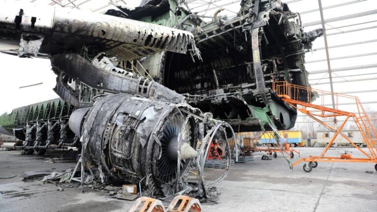 Antonov An-225: Ucrania dice que un gigante de la aviación se levantará de nuevo