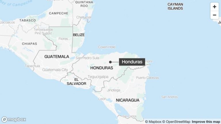 Barco con 20 turistas se hunde en Honduras, búsqueda y rescate en marcha