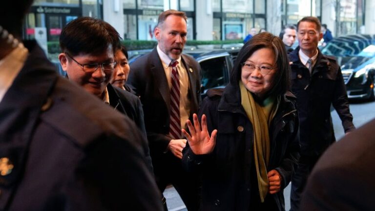 Beijing prometió ‘contraatacar’ por la visita a Estados Unidos de la líder de Taiwán, Tsai.  Pero esta vez tiene más que perder