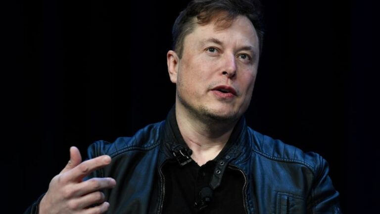 Elon Musk le dice a la BBC que ha recortado alrededor del 80% del personal desde que se hizo cargo de Twitter