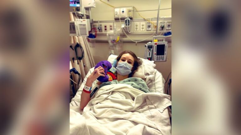 Este médico de Chicago donó su riñón a una mujer en Virginia que nunca había conocido