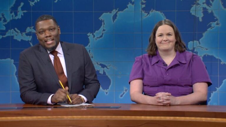 La estrella de ‘Saturday Night Live’, Molly Kearney, habla sobre los derechos de los niños trans durante un spot de actualización de fin de semana de alto vuelo