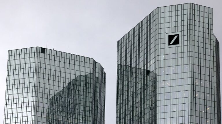 Las ganancias de Barclays y Deutsche desafían el nerviosismo bancario