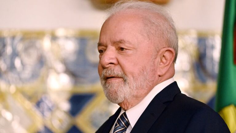 Lula de Brasil lanza una ‘coalición de paz’ ​​para Ucrania, pero pisa una línea delgada