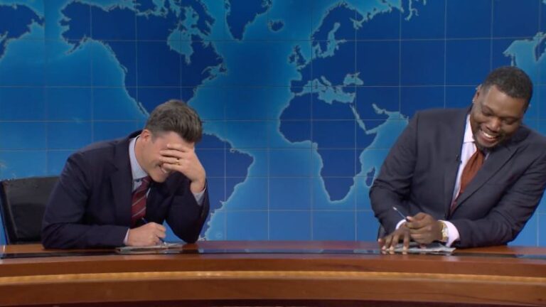 Michael Che le hace una broma a Colin Jost en la actualización de fin de semana de ‘Saturday Night Live’ para April Fool’s