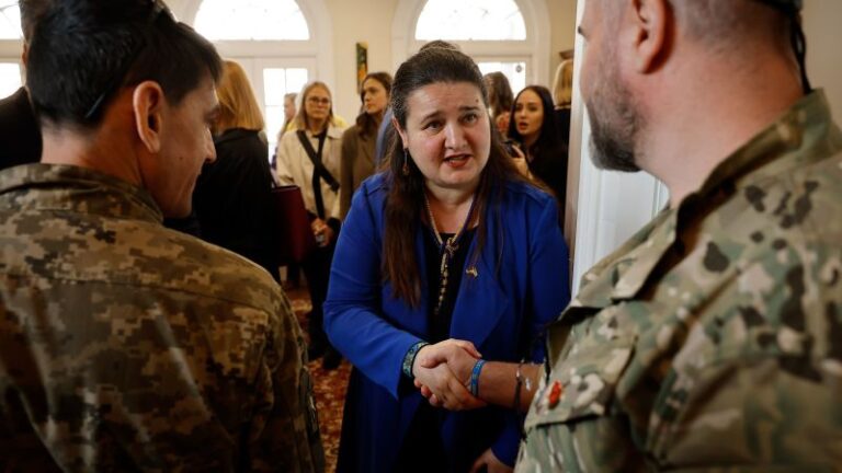 Oksana Markarova: Para la embajadora de Ucrania en EE. UU., el trabajo no se detiene «hasta que ganemos»