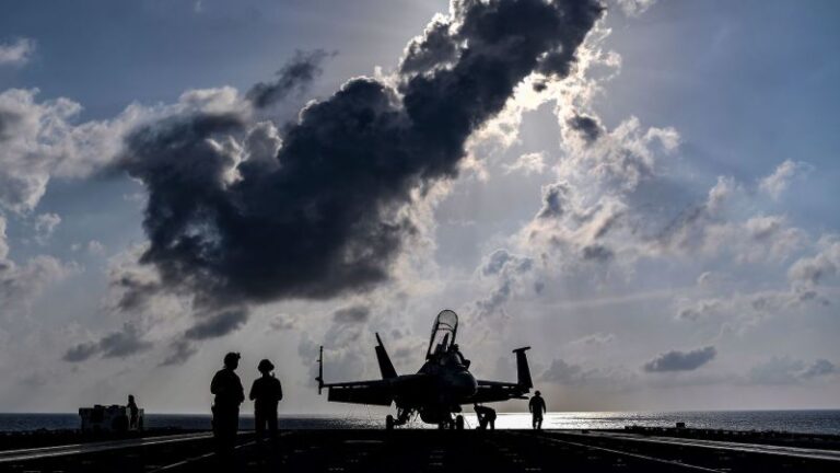 Pilotos rusos intentan ‘peleas de perros’ con aviones estadounidenses sobre Siria, dice el Comando Central de EE. UU.