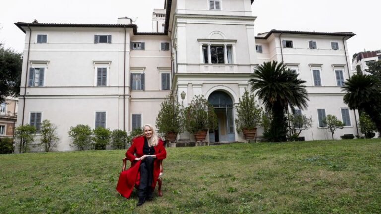 Princesa Rita Jenrette Boncompagni desalojada de villa con Caravaggio original en Roma