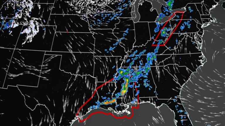 Severas tormentas eléctricas amenazan hoy a casi 30 millones de personas del sur al noreste después de que las inundaciones provocaran rescates de agua en la capital de Texas.