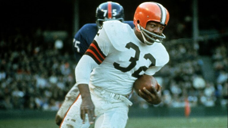 Jim Brown, legendario NFL y activista social, fallece