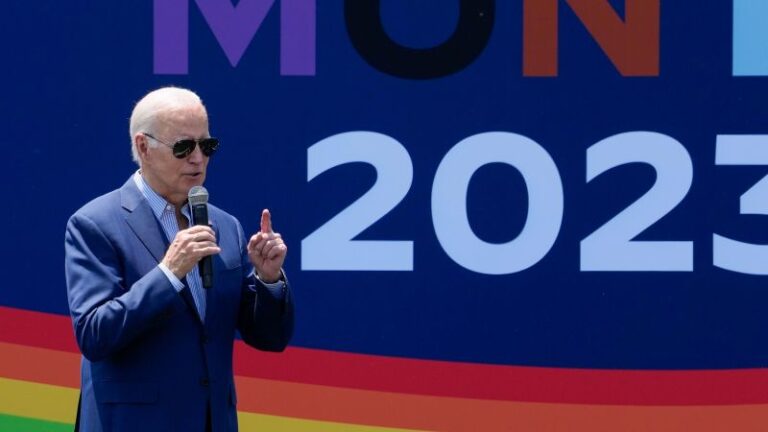 Biden elogia el coraje ‘extraordinario’ de los estadounidenses LGBTQ en el evento del Orgullo de la Casa Blanca
