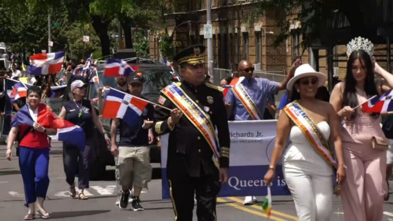 Celebran la edición 14 del Desfile Dominicano de Queens