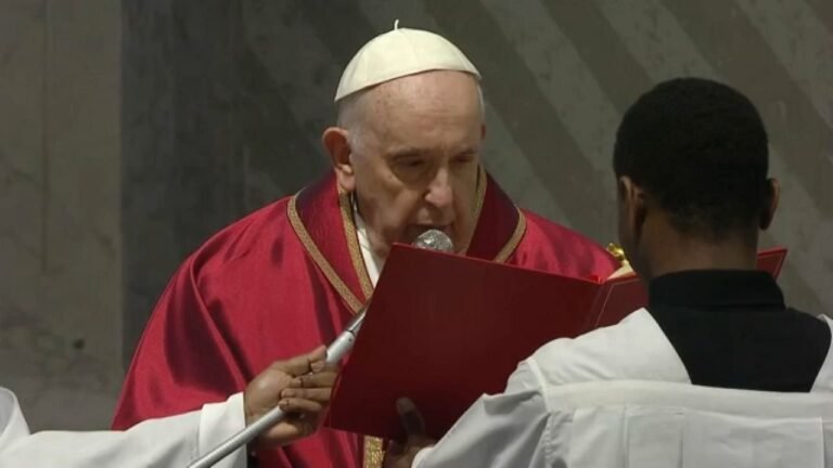 El Papa Francisco será sometido a una cirugía intestinal