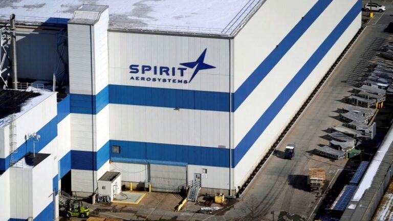 Spirit AeroSystems: los trabajadores de un proveedor clave de Boeing votan para poner fin a la huelga