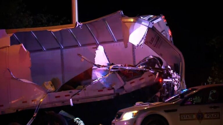 Accidente de autobús Greyhound en Illinois: al menos 3 muertos y 14 heridos