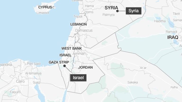 Aviones de combate israelíes atacan batería de defensa aérea siria