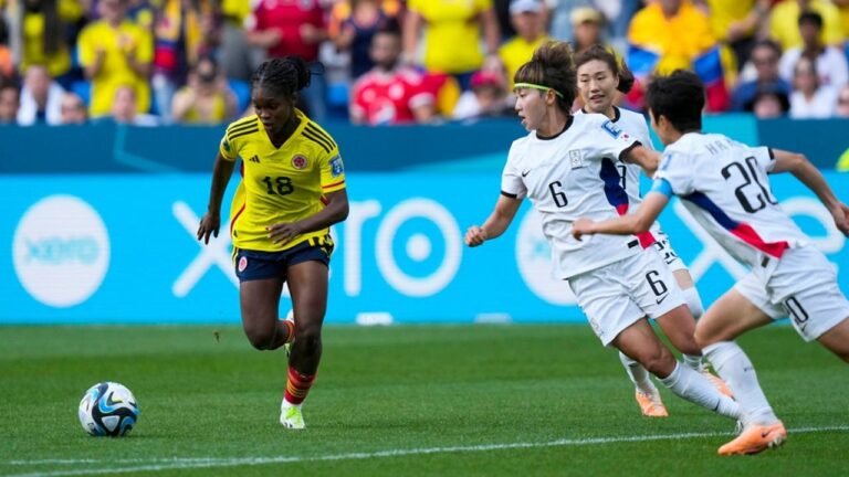 Linda Caicedo, sobreviviente de cáncer, anota triunfo Colombia