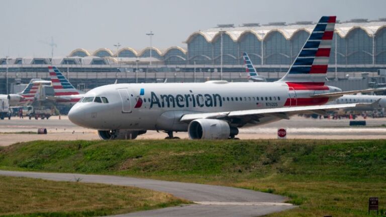 La oferta de contrato de piloto de American Airlines aumenta a $ 9 mil millones luego del acuerdo con United