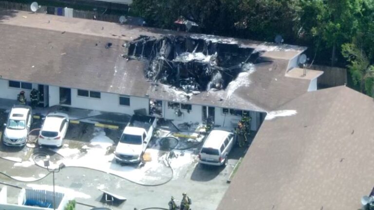 Accidente de helicóptero: 4 heridos al caer un helicóptero de rescate contra incendios en Pompano Beach, Florida