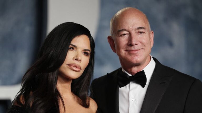 Jeff Bezos y Lauren Sánchez prometen $ 100 millones para la recuperación de Maui