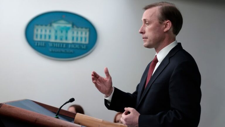 La Casa Blanca ordena a las agencias federales reforzar la ciberseguridad y advierte sobre una posible exposición
