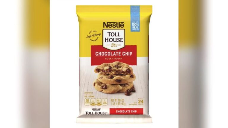 Nestlé retira del mercado algunas barras de masa para galletas con chispas de chocolate de Toll House debido a las astillas de madera