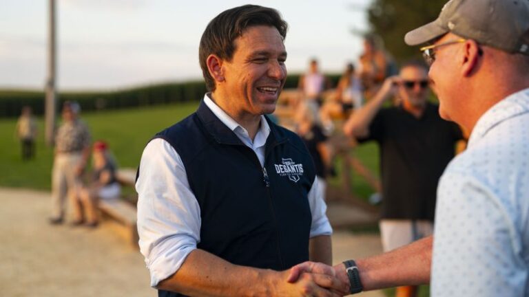 Ron DeSantis abandona su campaña y regresa a Florida en medio de crisis