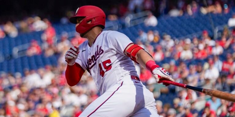 Joey Meneses registra cinco carreras impulsadas en la victoria de la serie de los Nacionales contra los Medias Rojas