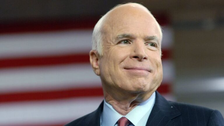 Biden anunciará una biblioteca en honor a su viejo amigo John McCain en Arizona