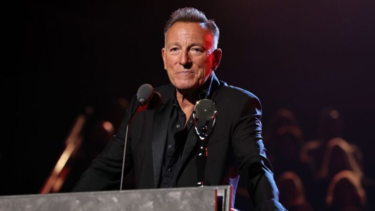 Bruce Springsteen recibe tratamiento por una afección gastrointestinal y pospone múltiples conciertos
