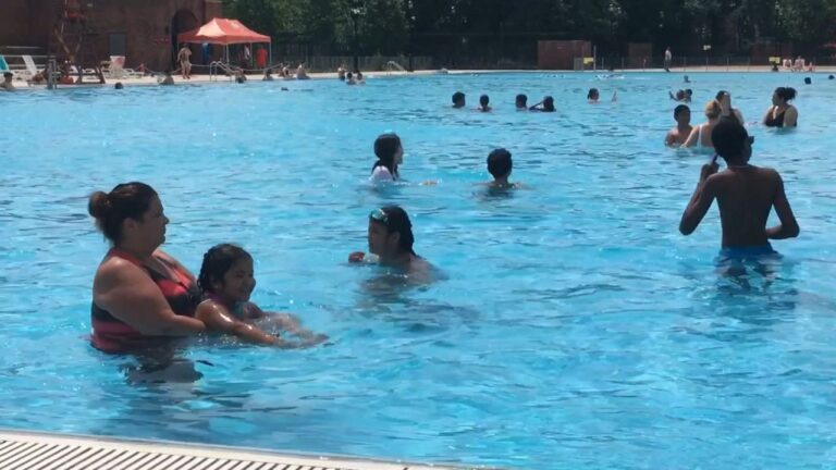 Ciudad deberá ofrecer clases de natación a niños 2do grado.