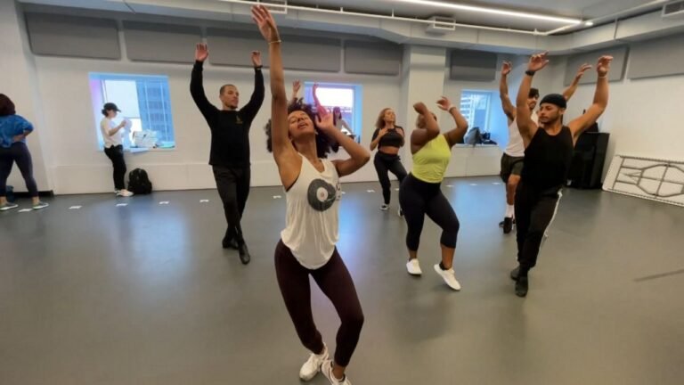 ¡Viva!  Broadway, para honrar el Mes de la Herencia Hispana