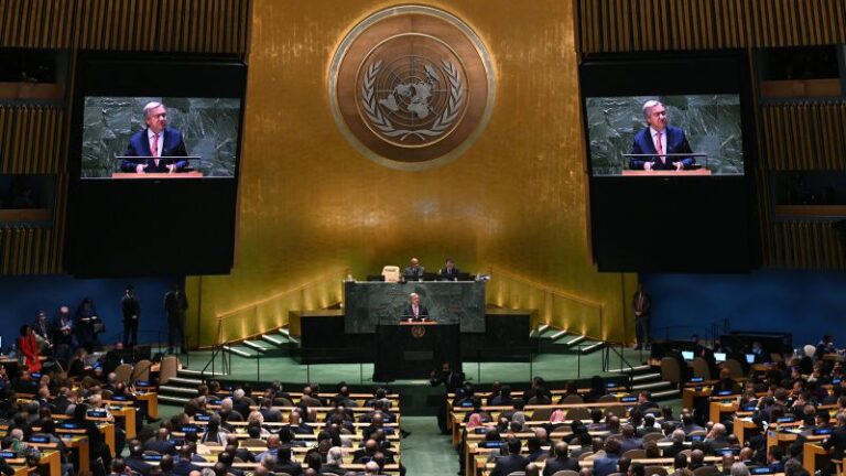 El jefe de la ONU advierte que «la humanidad ha abierto las puertas del infierno» mientras convoca a los líderes mundiales a la cumbre sobre el clima