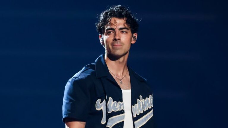 Joe Jonas habla de su ‘semana loca’ durante un concierto en Los Ángeles