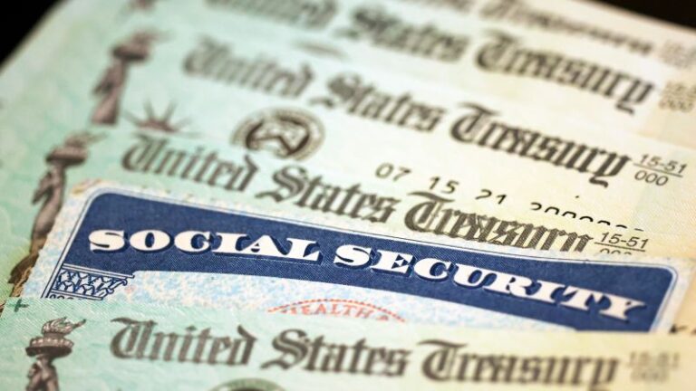 Los pagos de la Seguridad Social continuarán para las personas mayores si el gobierno cierra