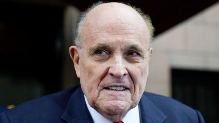 Rudy Giuliani presenta un nuevo recurso legal contra el caso de interferencia electoral en Georgia