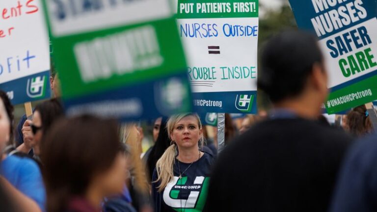 Un contrato para 75.000 trabajadores está a punto de expirar.  La huelga sanitaria más grande de la historia en Estados Unidos podría ser la siguiente