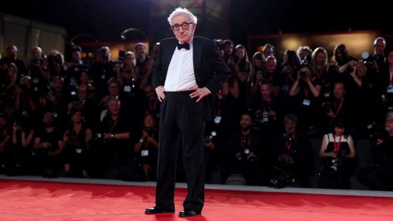 Woody Allen dice que ha tenido una «vida muy, muy afortunada» en el estreno de su película número 50