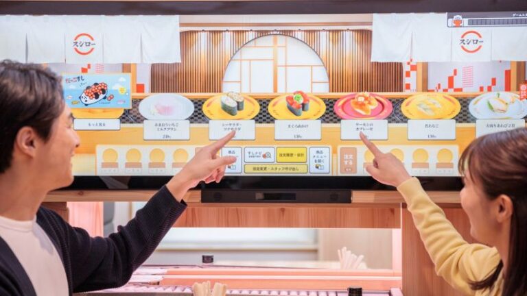 Las bromas sobre el «terrorismo del sushi» llevan a una cadena japonesa a recurrir a cintas transportadoras de dibujos animados