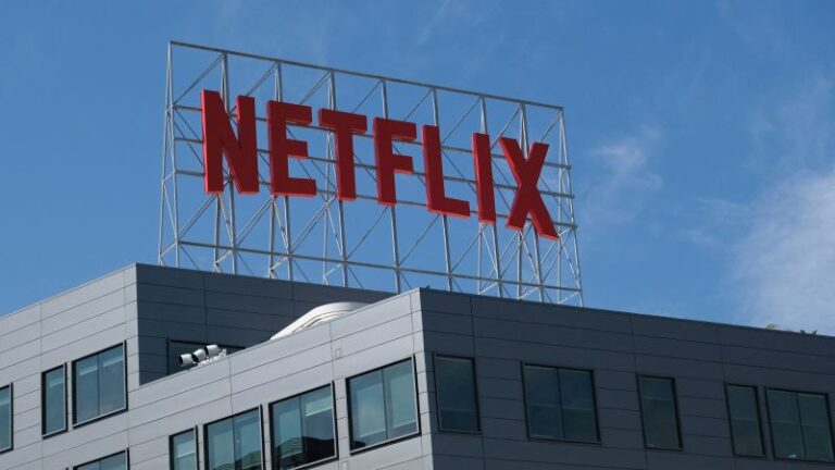 Netflix vuelve a subir precios |  Negocios CNN