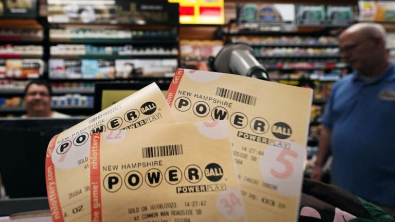 Powerball Jackpot: premio de 1.550 millones de dólares en juego en el sorteo del lunes por la noche