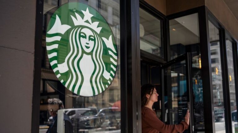 Starbucks cerrará siete tiendas en San Francisco