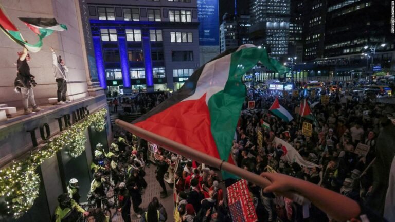 Guerra entre Israel y Hamas, acuerdo de liberación de rehenes aprobado y tregua de cuatro días en Gaza
