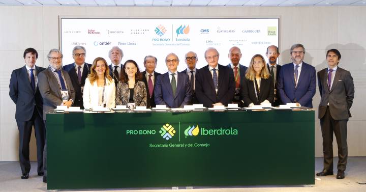 Iberdrola lanza un proyecto pro bono legal en colaboración con 14 despachos de abogados |  Legal