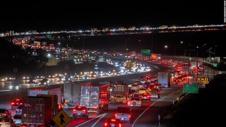 Noticias meteorológicas y de viajes durante las vacaciones de Acción de Gracias